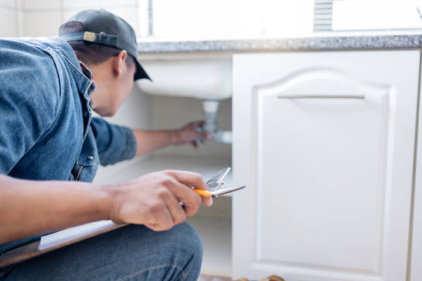 Best Emergency Plumbing Repair  in Howard, WI